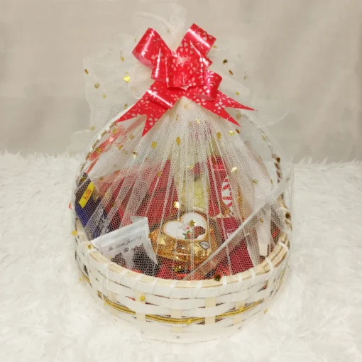 Glamorous Gift Basket with net Packaging