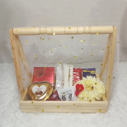 Graceful Love Hamper with Packaging