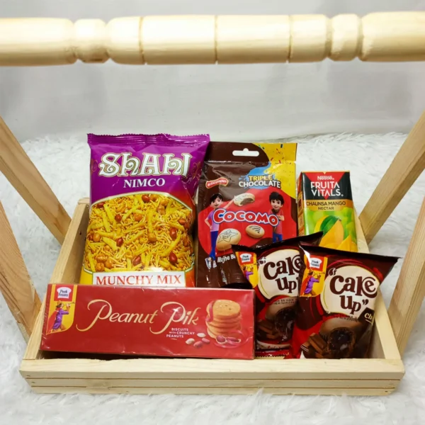 Snack Delight Gift Basket