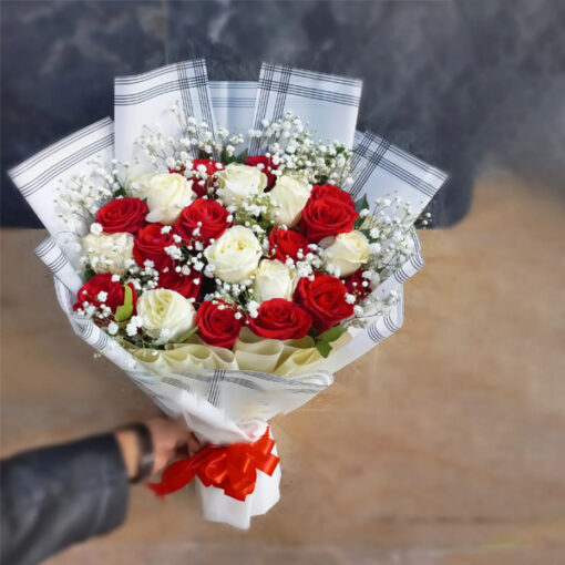 Elegant Red & White Roses Bouquet