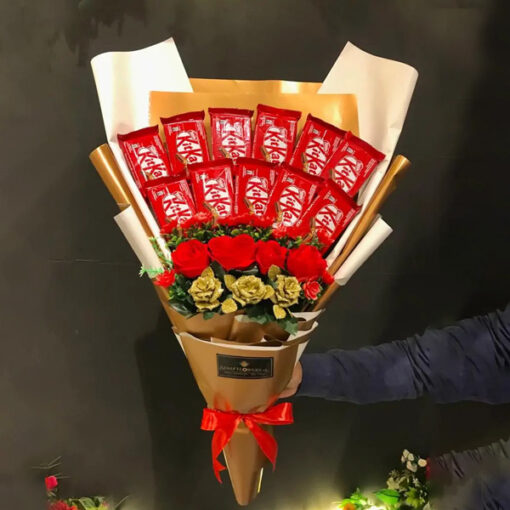 KitKat & Roses Bouquet