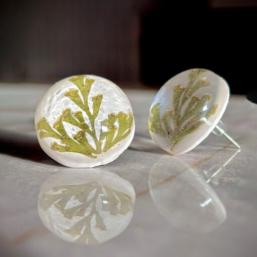 Green Leaf Resin Studs
