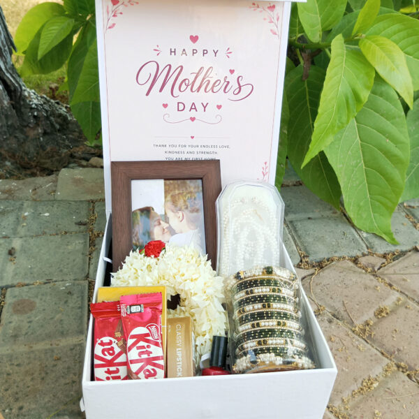Ammi’s Gift Hamper