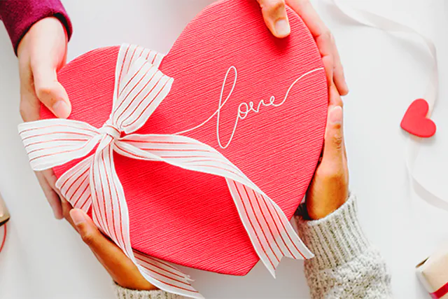 Best Romantic Gifts in Pakistan