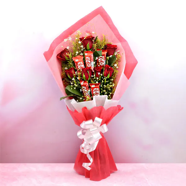 Red Roses & KitKat Bouquet