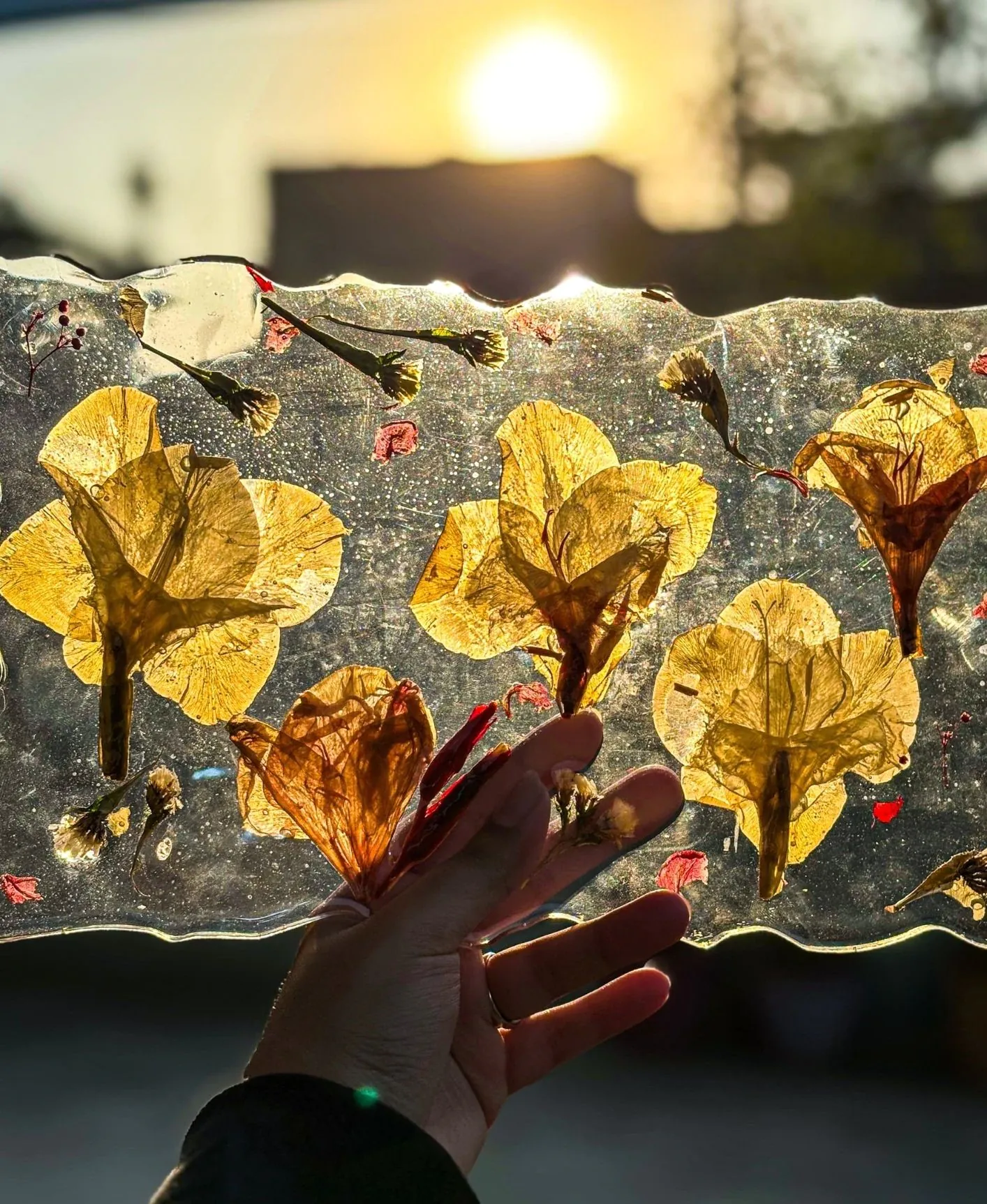 Golden Resin Art Frame 1