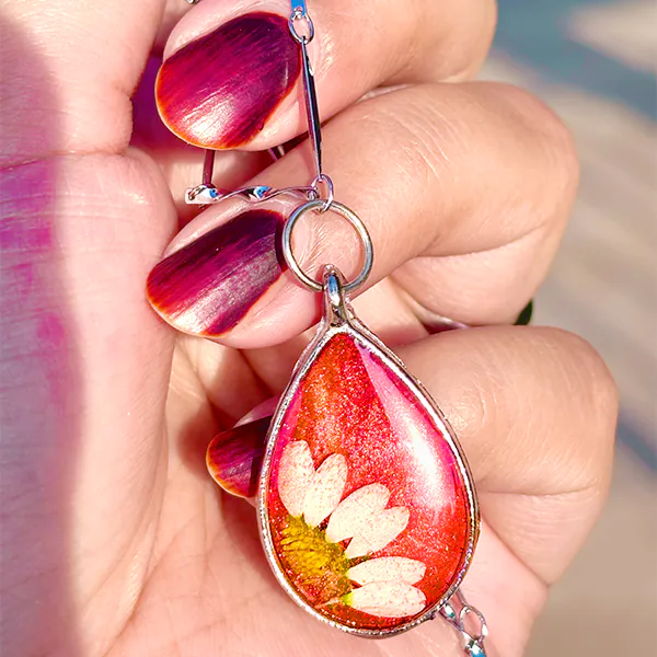 Petal Glow Necklace