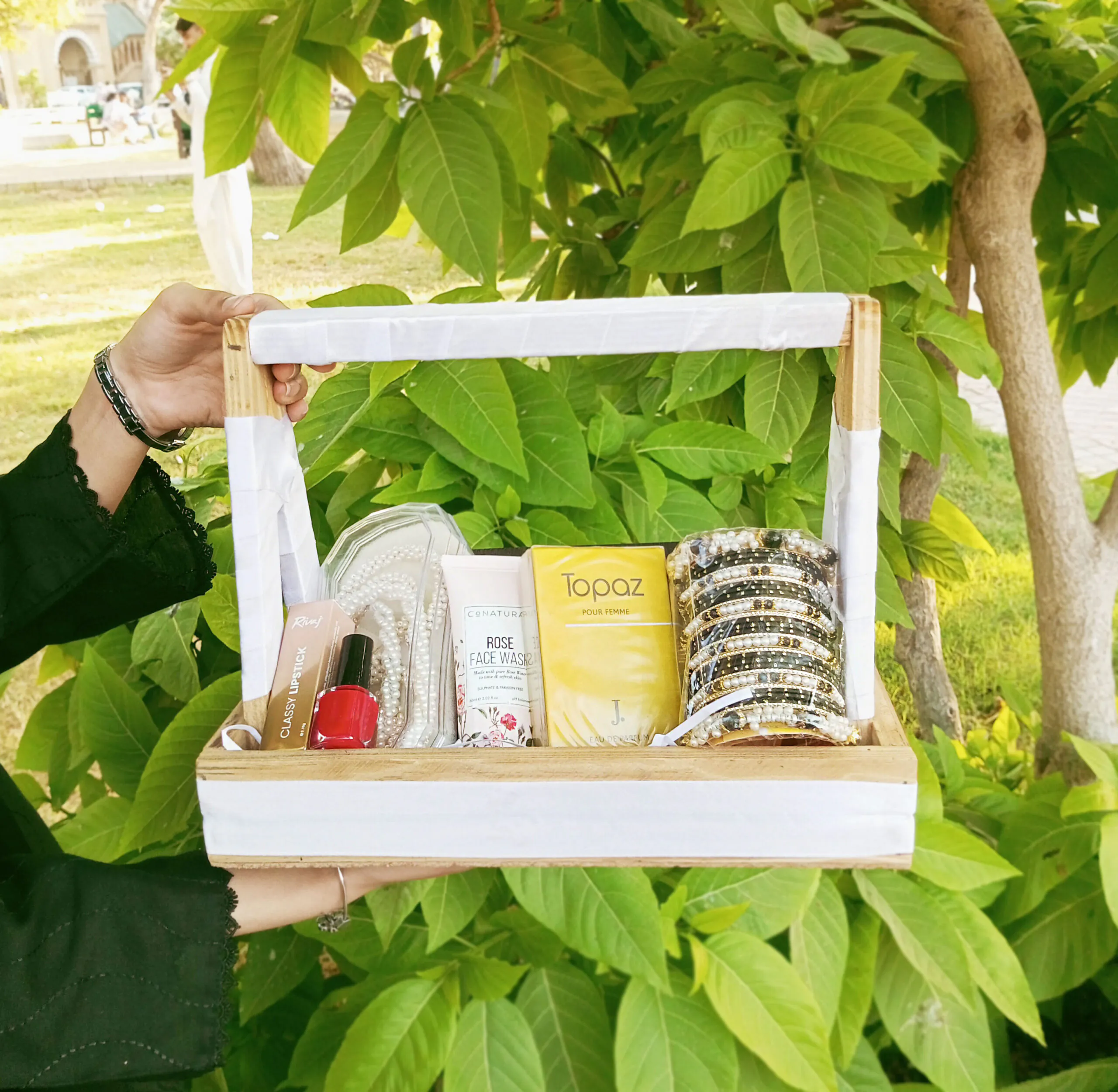 Ammi’s Grace Gift Basket