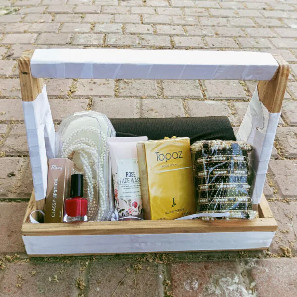 Ammi’s Grace Gift Crate